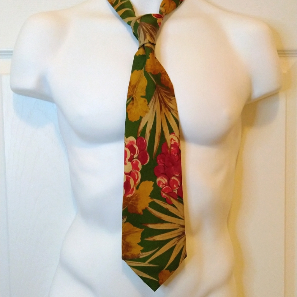 🇨🇵Auth Guy Laroche silk tie